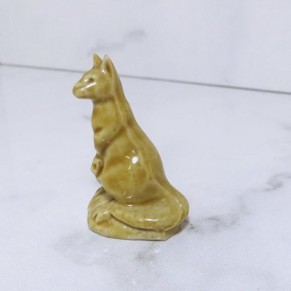 Vintage  Wade England  Rose Red Tea Collectibles  Animals Kangaroo - Picture 2 of 4